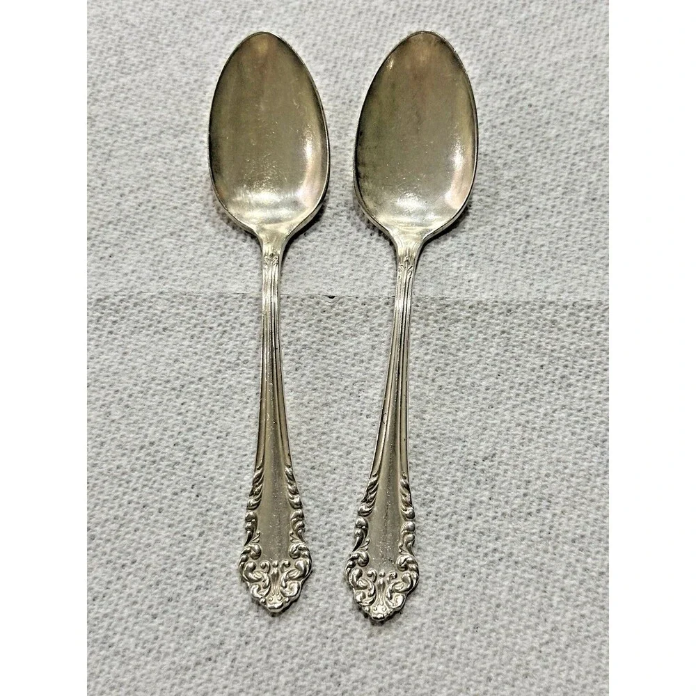 Oneida Community‎ Plate Silverplate Spoons Set of 2 Vintage Mid-20th Century
